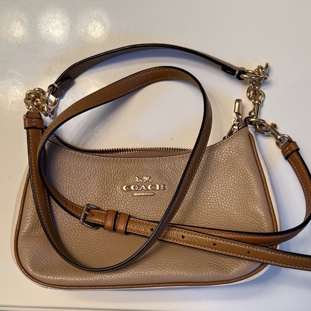 Coach Brown Leather Shoulder Bag